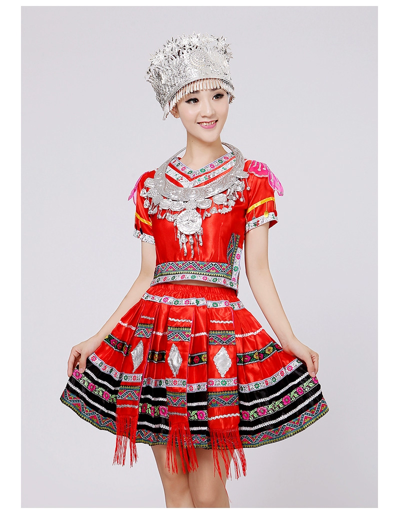 视频服装民族秀怎么制作_民族服装秀视频_民族服装秀解说