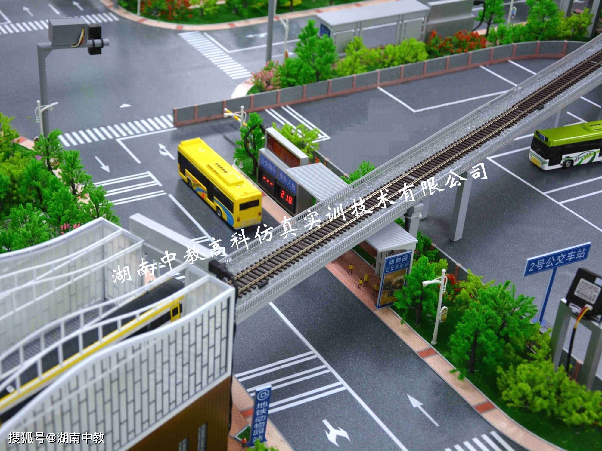 模拟城市4攻略_城市汽车驾驶模拟_最好玩的手游城市模拟