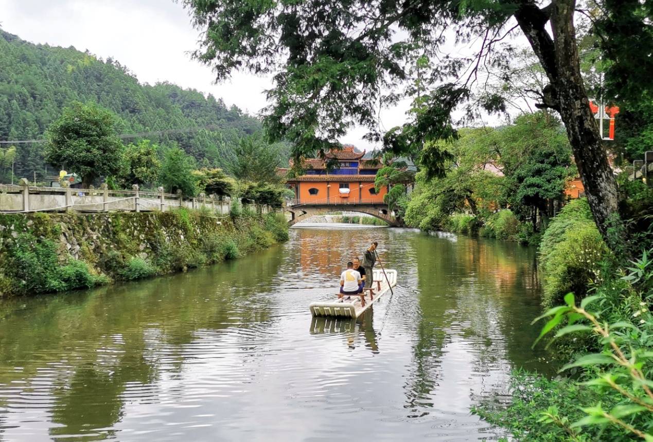鲤鱼乡小说_鲤鱼乡鲤鱼乡干到子宫_重生之荣华盛世鲤鱼乡