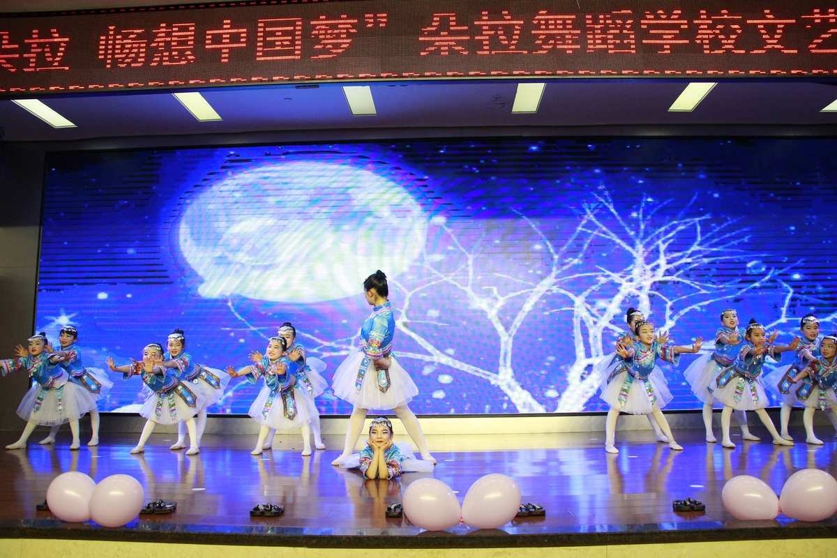 白间美瑠_白间美瑠家里很有钱吗_白间美瑠毕业演唱会