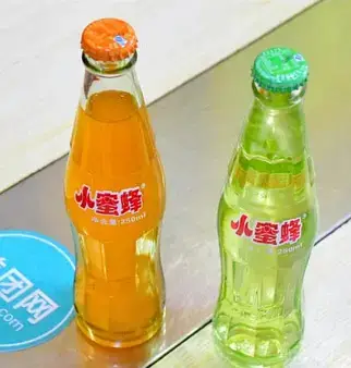手机喝汽水游戏：年轻人的甜蜜诱惑与健康危机