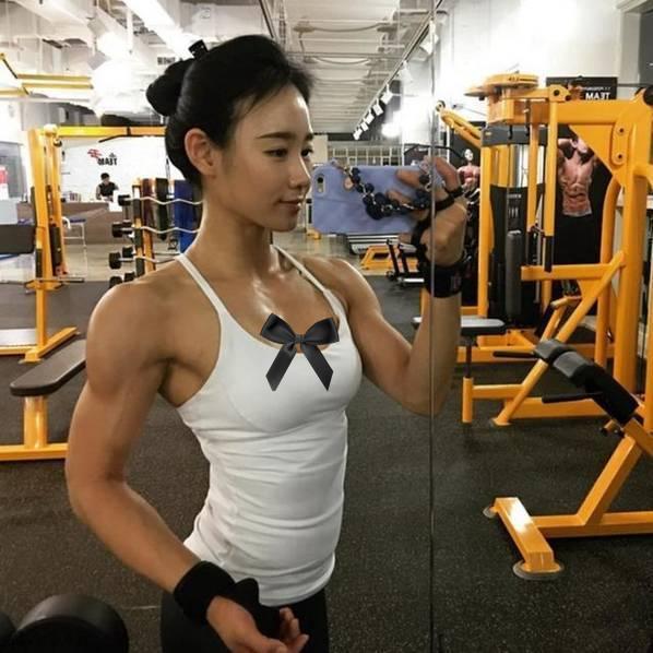 玩游戏女人什么心理_女人在手机上玩的小游戏_女生玩小游戏