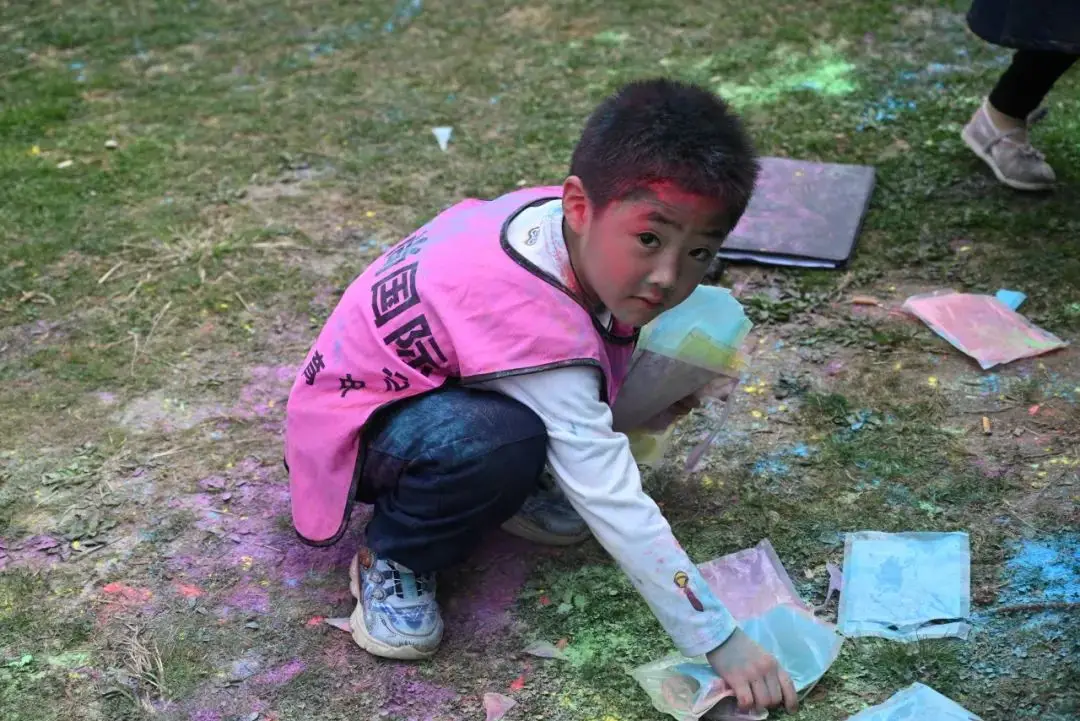 亲子活动手机游戏方案-促进亲子共享乐趣的手机游戏方案，培养孩子动手能力和团队合作意识