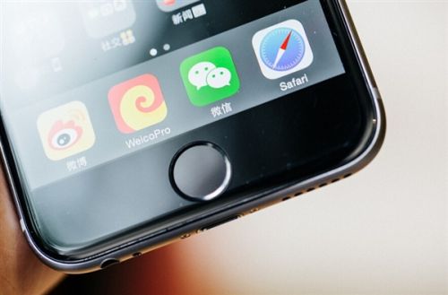 手机打游戏触屏太慢怎么办_触屏打游戏不灵敏_触屏玩游戏难受