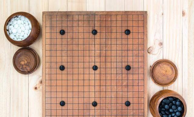 qq有围棋游戏吗_手机qq游戏大厅围棋_手机qq游戏可以下围棋吗