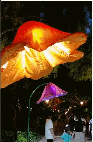在公园玩的游戏_公园适合玩手机游戏有哪些_适合公园玩手机的游戏