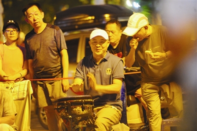爱乐之城完整在线观看-爱乐之城：一场绚丽梦境，在家即可享受的视听盛宴