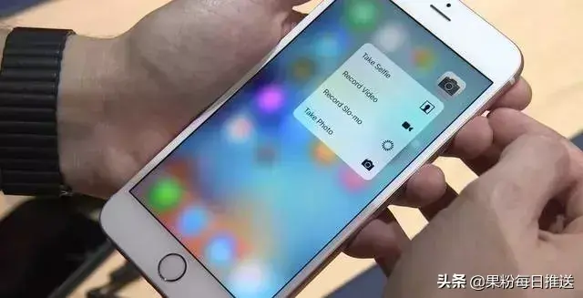 手机进水玩游戏断触怎么办_手机进水玩游戏发热怎么办_手机进水了可以打游戏不